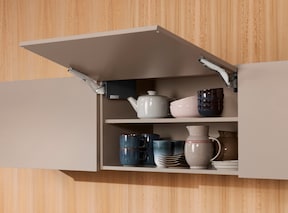 AVENTOS HK top