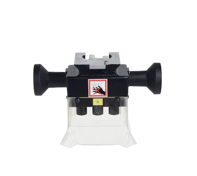 Drilling head with screw chuck rotating sense of spindle 1 right, 2 left