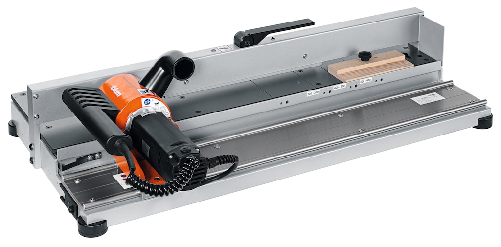 Base router