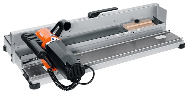 Base router